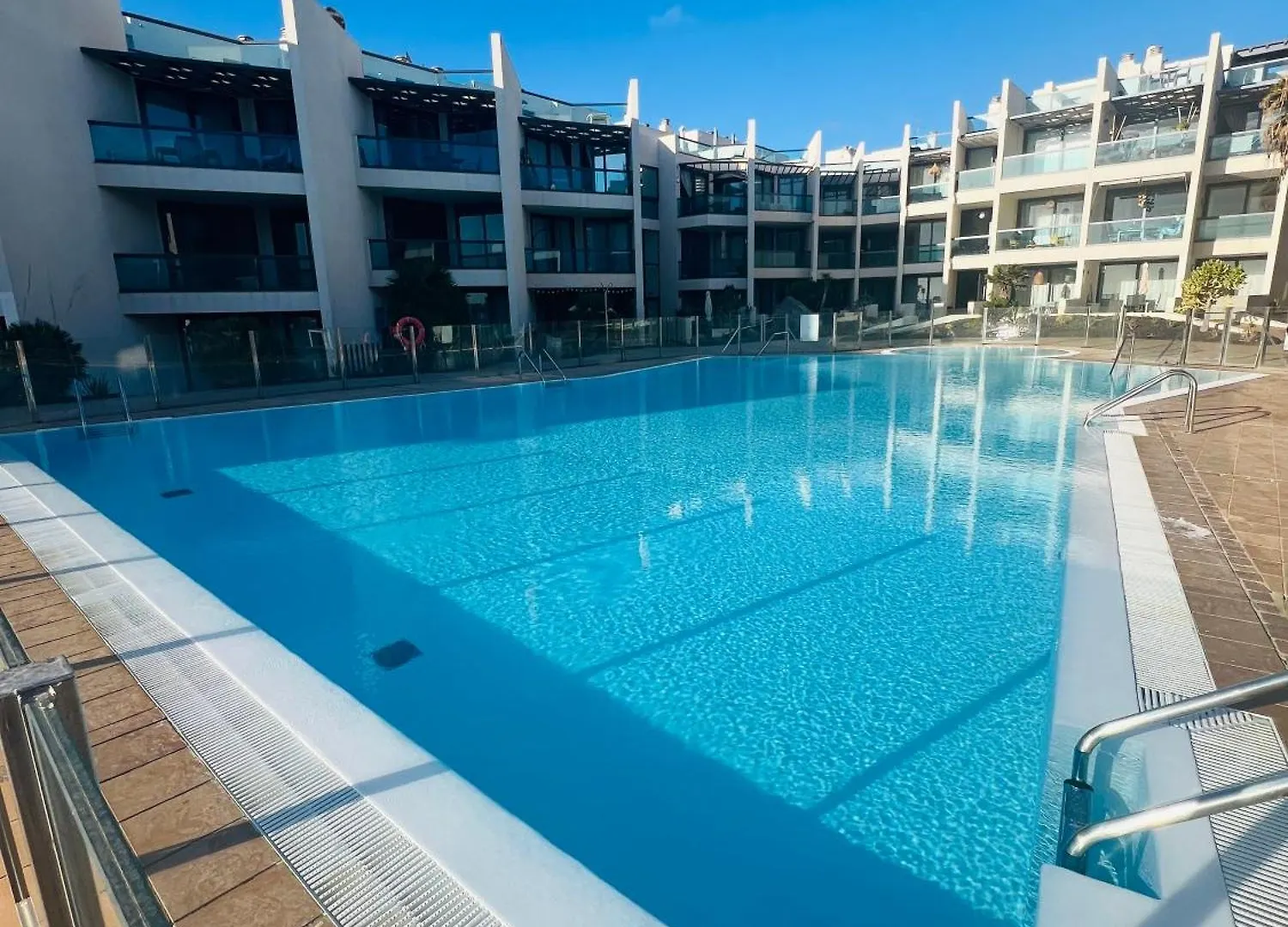 Amber Skies Seafront Retreat Cotillo 아파트